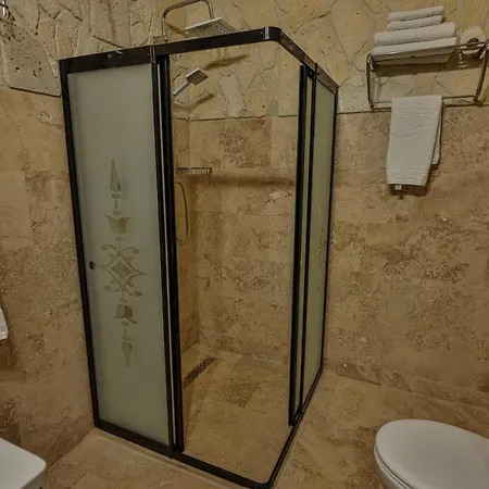 Caveadocia Stone&cave Hotel *